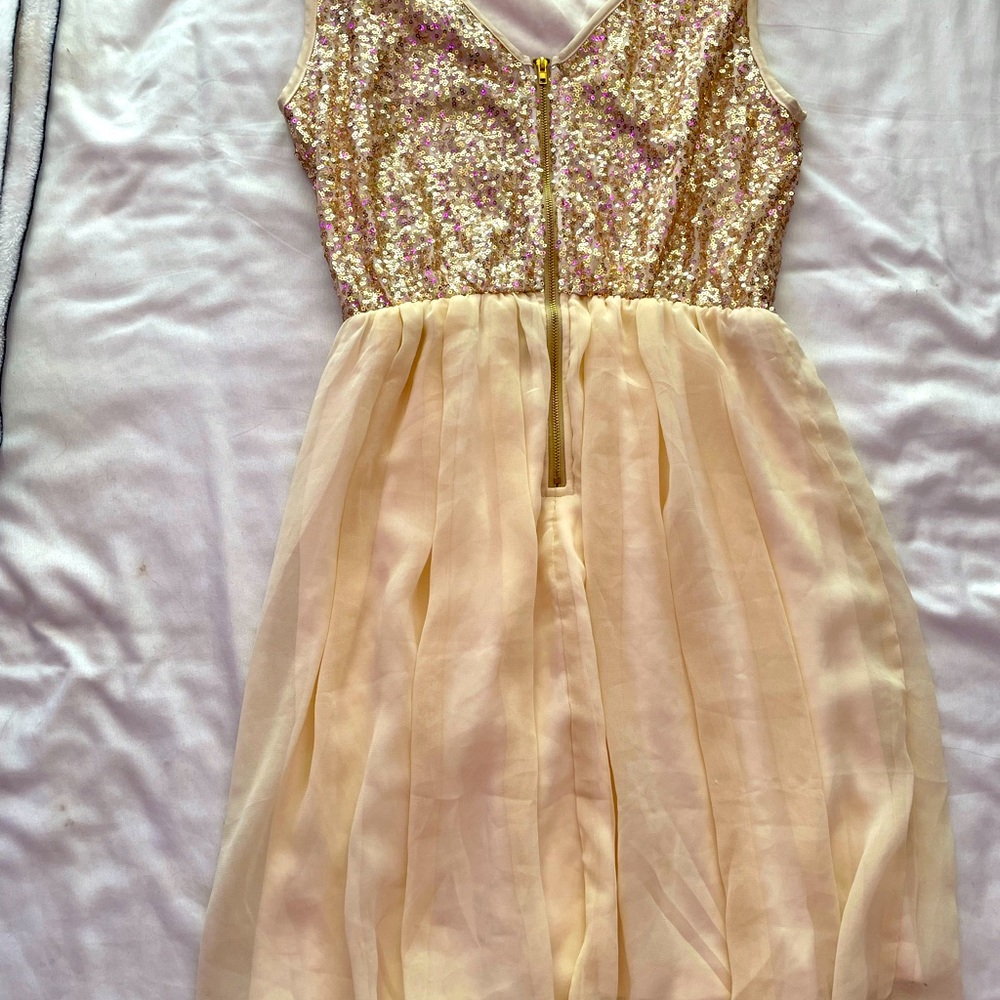 Womens Medium Gold Dress